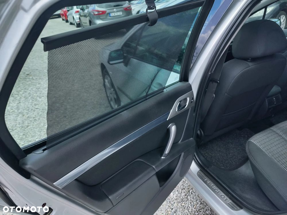 Peugeot 407 - 14