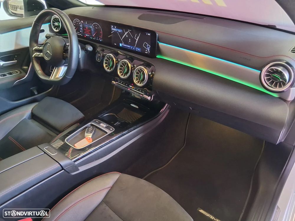 Mercedes-Benz CLA 180 - 4