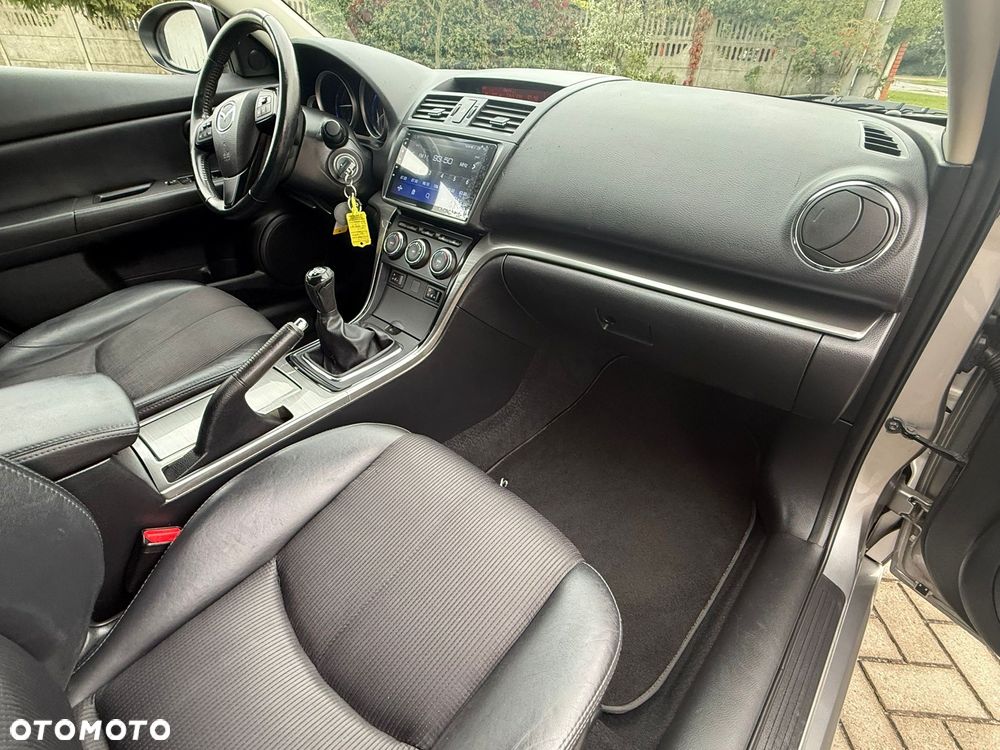 Mazda 6 2.0 Exclusive + - 19