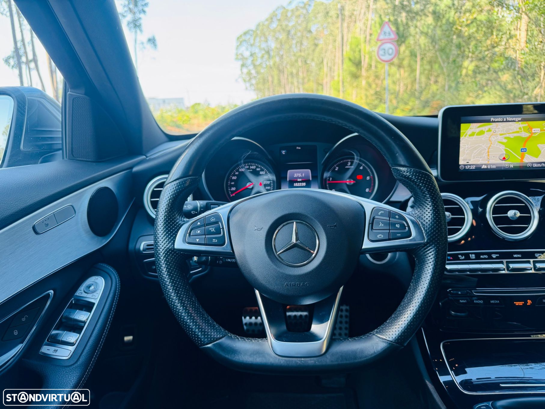 Mercedes-Benz C 220 d AMG Line - 28