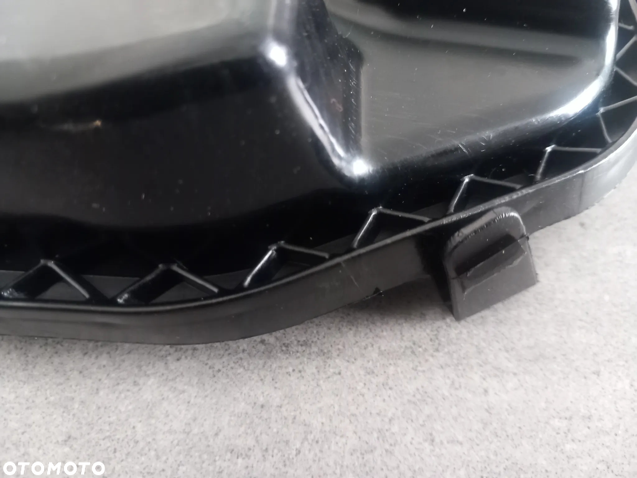 Pokrywa reflektora lewego Ford Focus 1324266 - 4