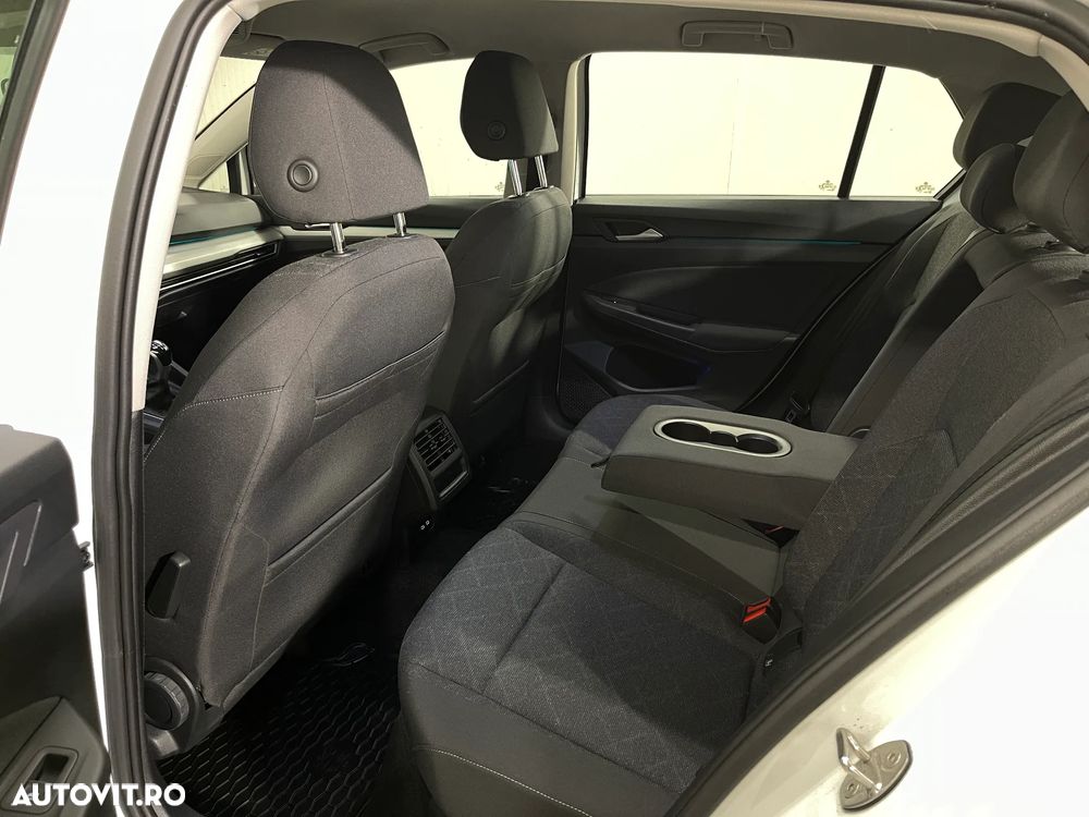 Volkswagen Golf 1.0 TSI Life - 11