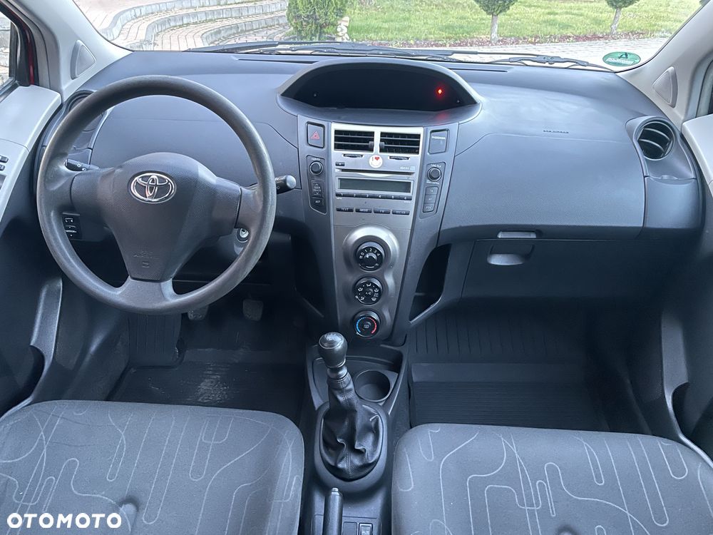 Toyota Yaris 1.33 Sol - 12