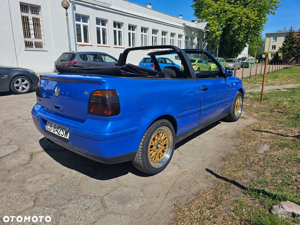 Volkswagen Golf 1.6 Basis - 6