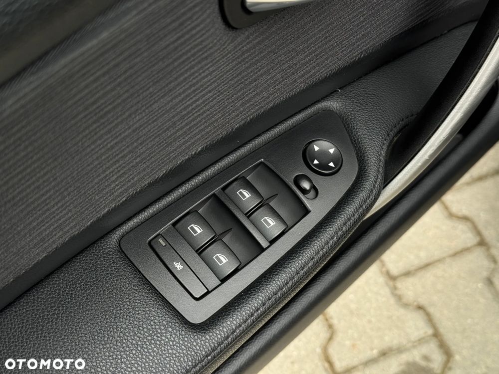 BMW Seria 1 - 11