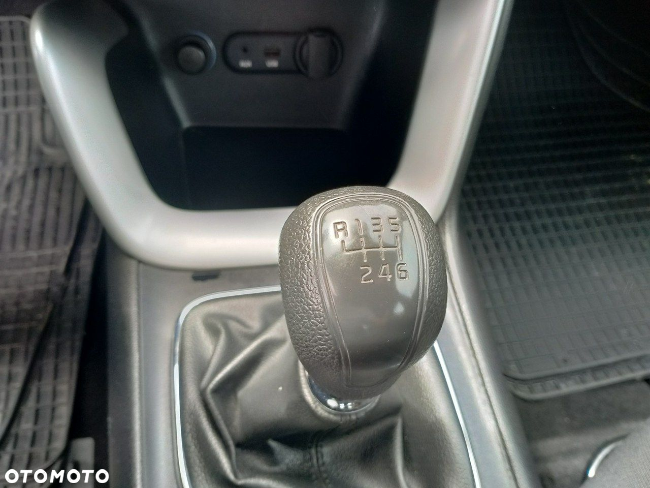 Kia Ceed - 15