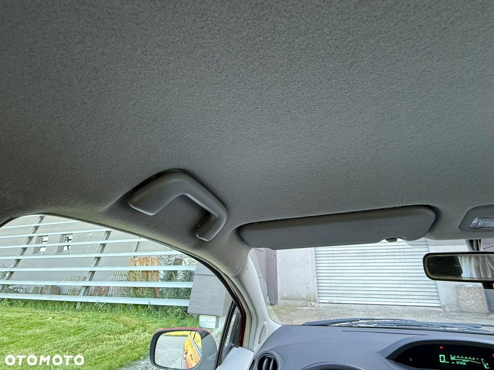 Toyota Yaris 1.3 Luna Premium - 30