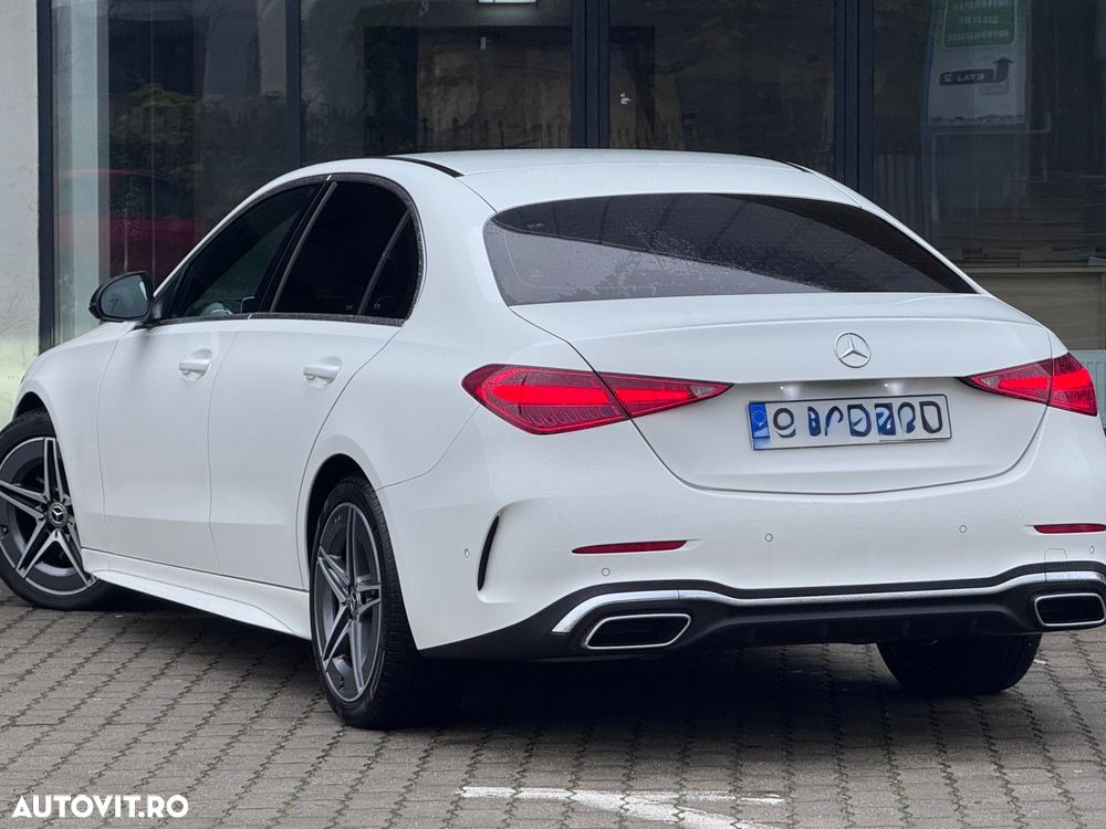 Mercedes-Benz C 300 d 4Matic 9G-TRONIC AMG Line - 3