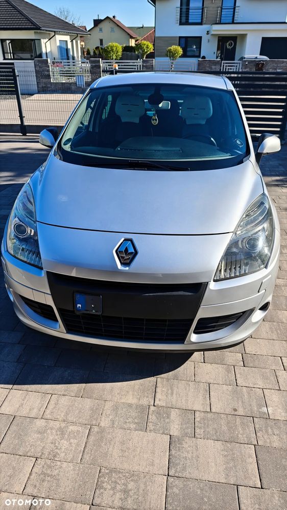Renault Scenic - 20
