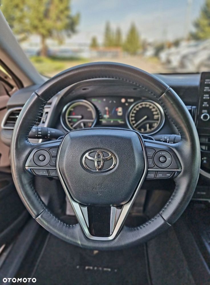 Toyota Camry 2.5 Hybrid Executive CVT - 13