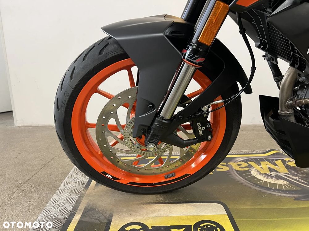 KTM Duke - 21
