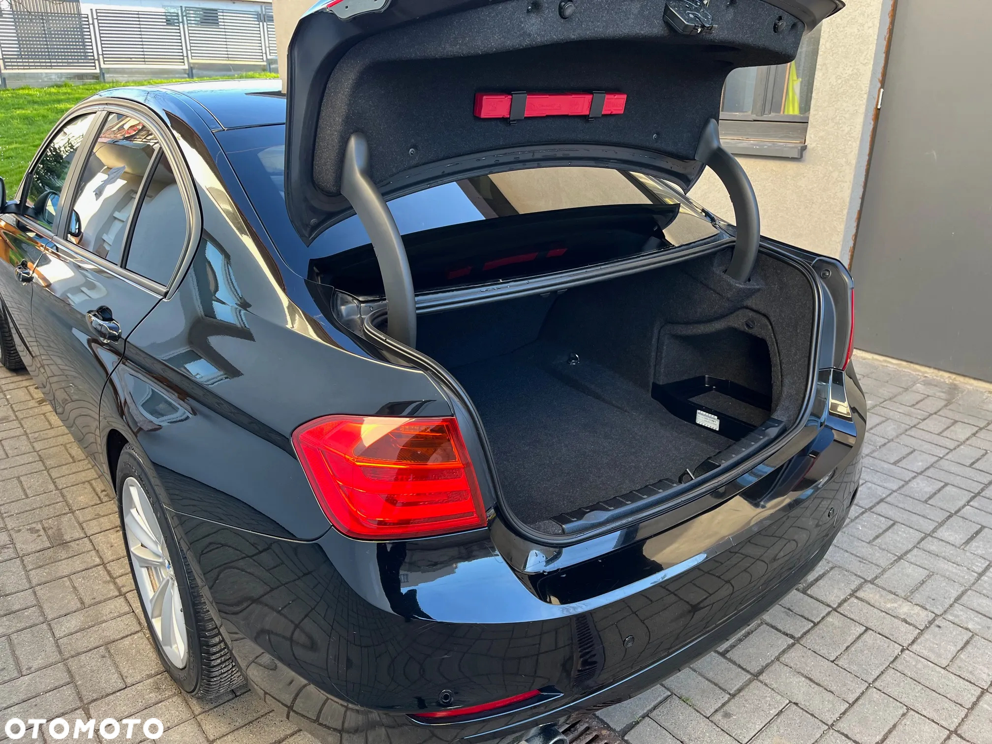 BMW Seria 3 320d - 8