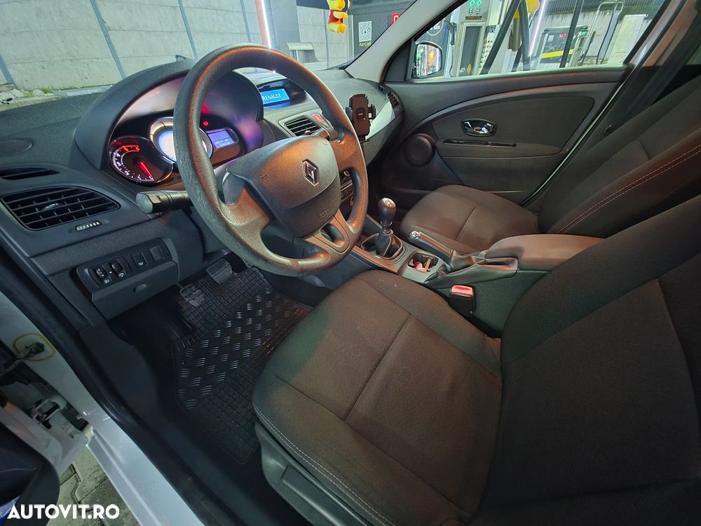 Renault Megane 1.5 dCi Eco2 Olympic - 4