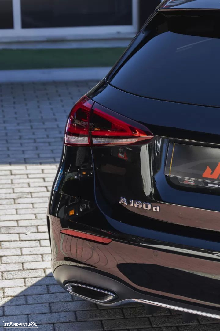 Mercedes-Benz A 180 d AMG Line Aut. - 33