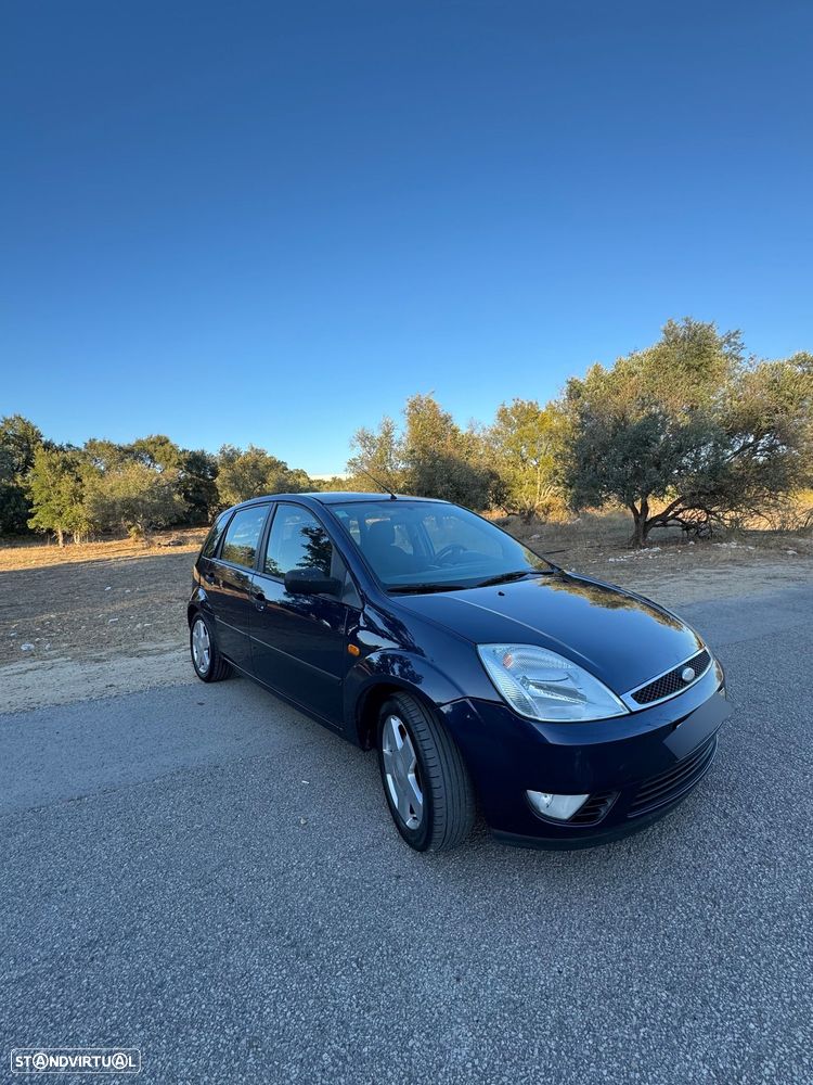 Ford Fiesta 1.25 Ghia - 4