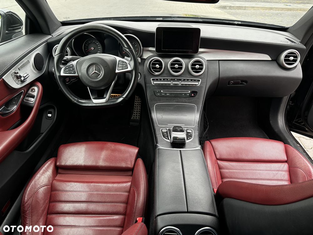 Mercedes-Benz Klasa C 300 7G-TRONIC Edition 1 - 29