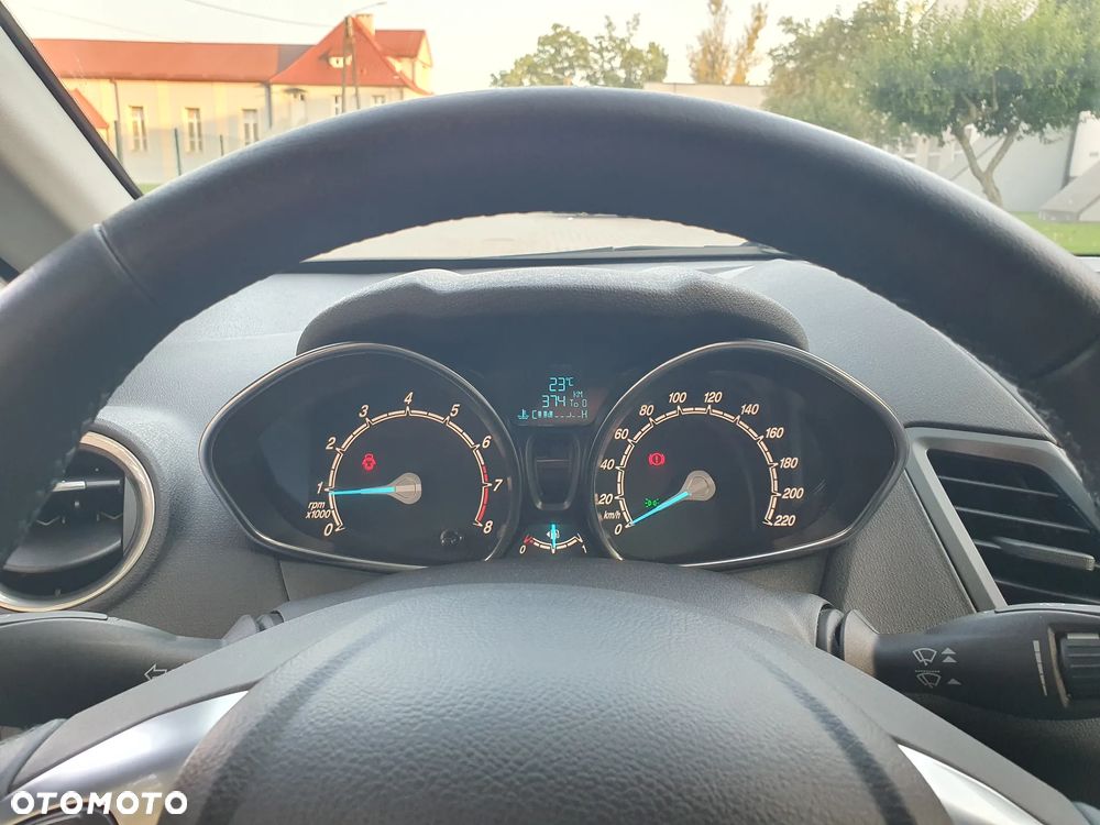 Ford Fiesta 1.0 Celebration - 12