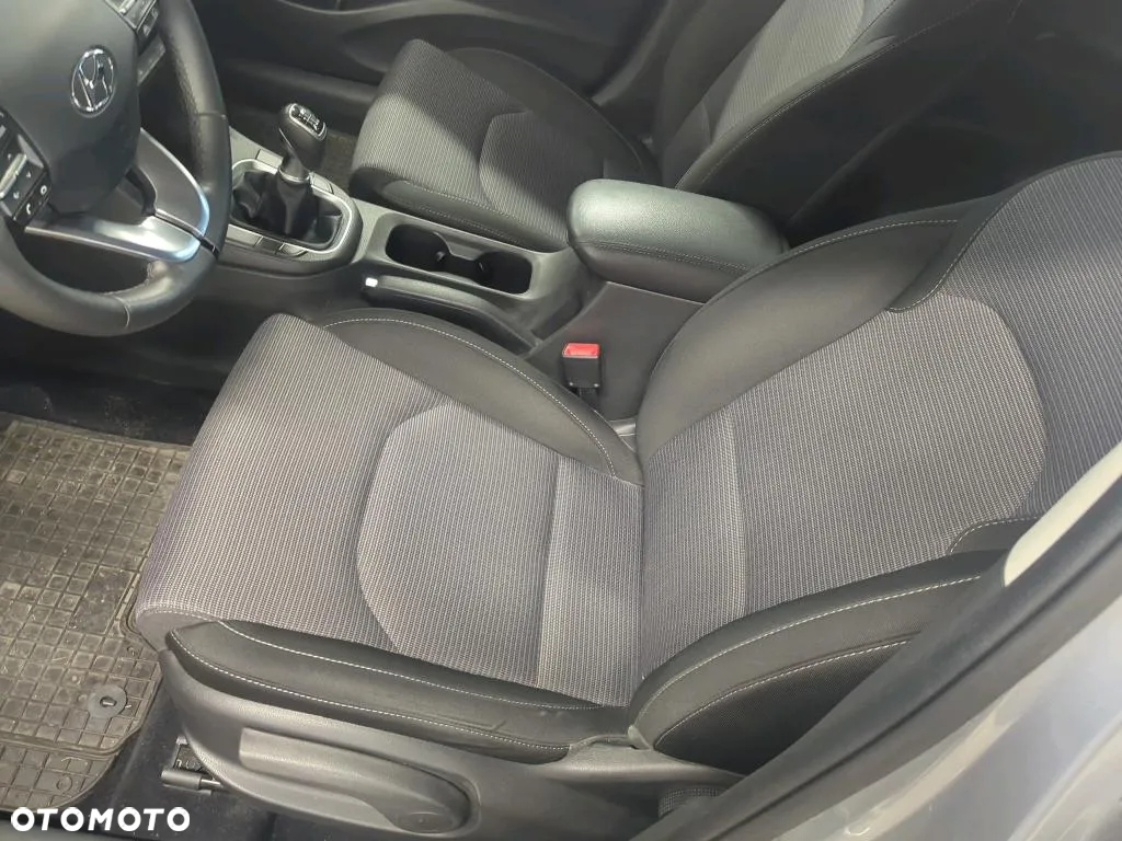 Hyundai i30 1.5 DPI Modern - 11