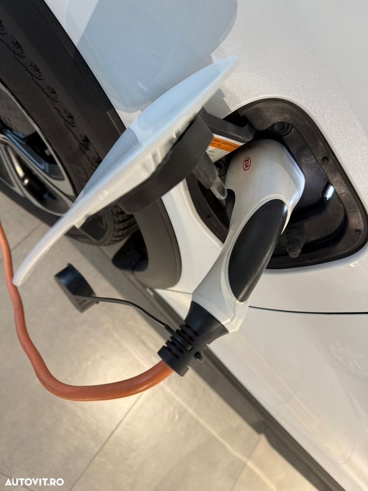 Kia XCeed 1.6 GDI 6DCT PHEV Vision - 3