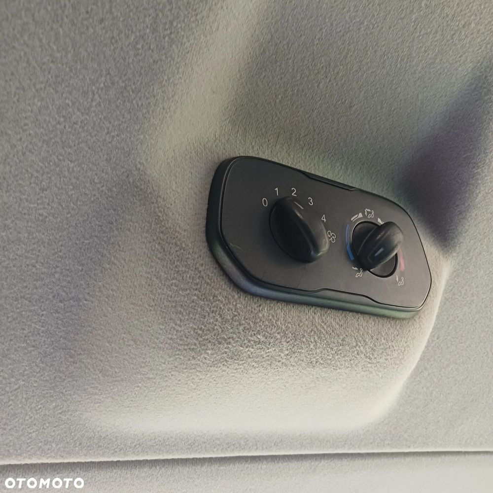 Ford Transit Custom 310 L2H1 Ambiente - 11