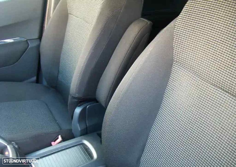 Peugeot 5008 1.6 HDi Executive JLL17 - 40