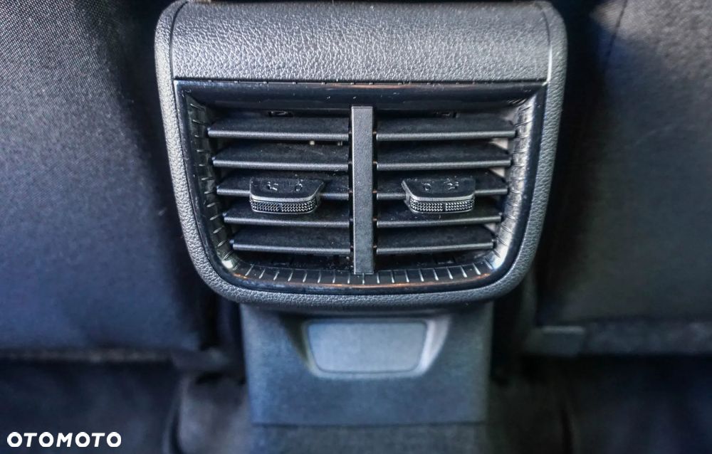 Skoda Fabia 1.0 Essence - 29