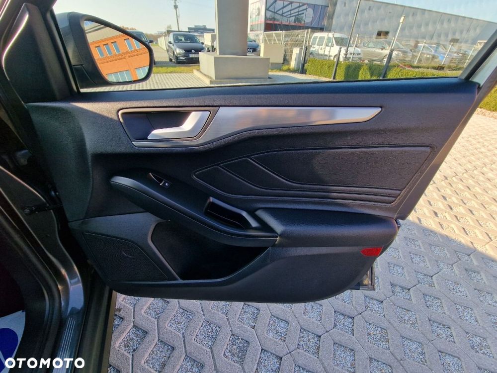Ford Focus SW - 27