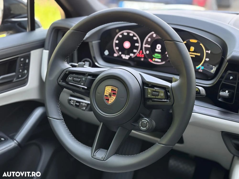 Porsche Cayenne Coupe E-Hybrid Tiptronic S Black Edition - 11
