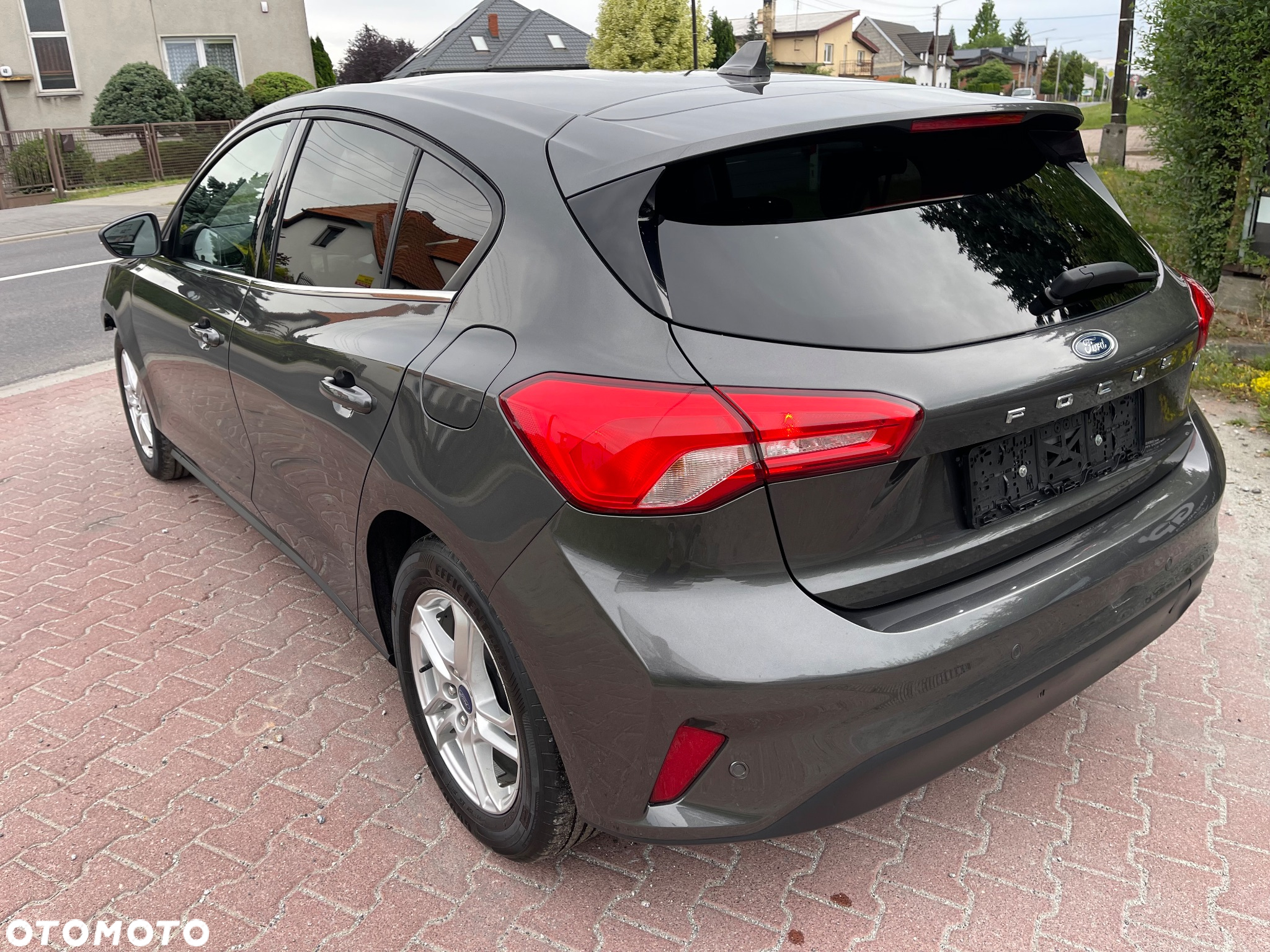 Ford Focus 1.0 EcoBoost Hybrid COOL&CONNECT - 8