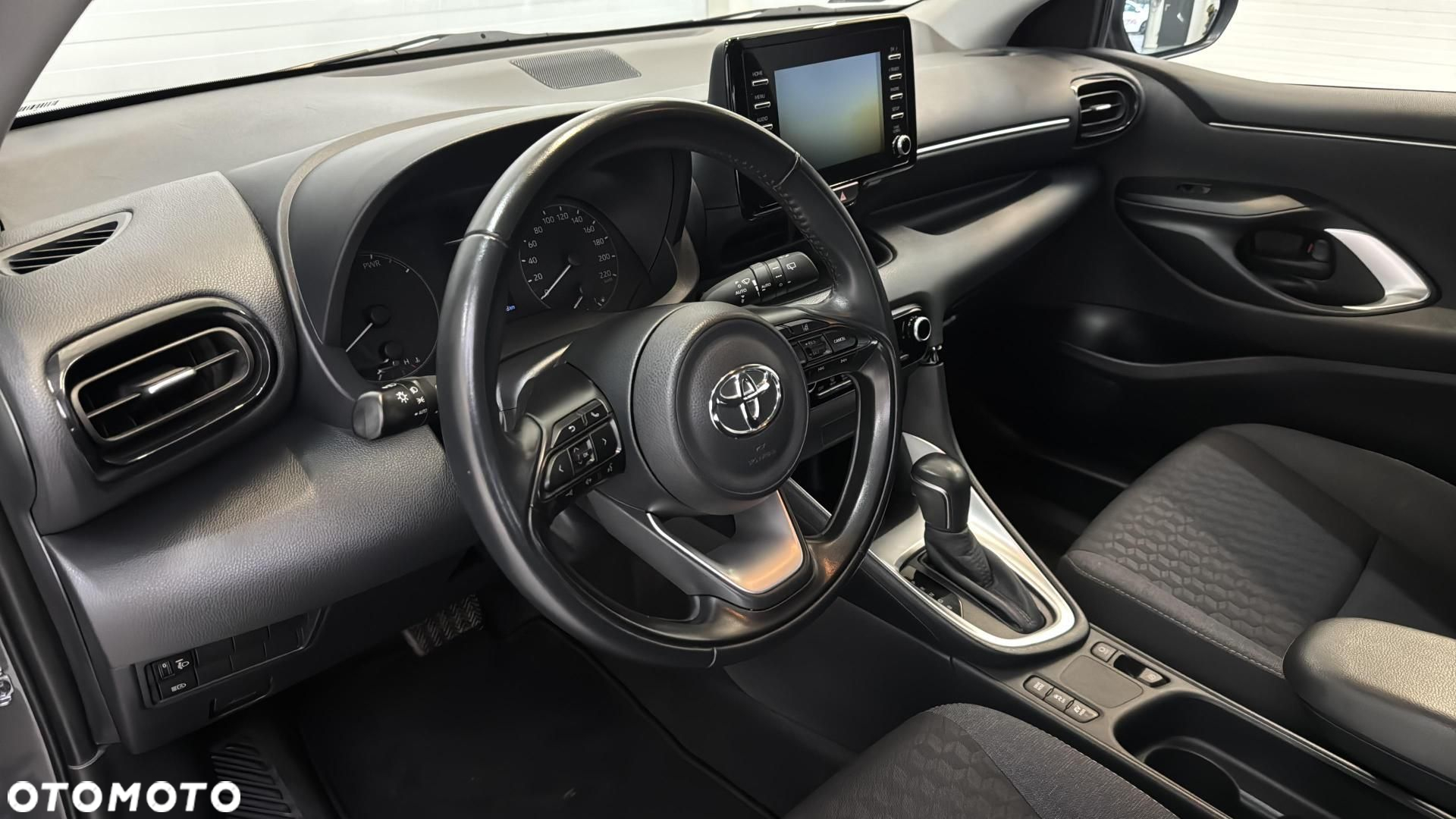 Toyota Yaris Hybrid 1.5 Comfort - 11