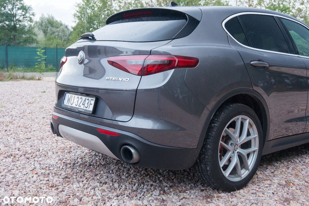 Alfa Romeo Stelvio 2.0 Turbo First Edition Q4 - 17