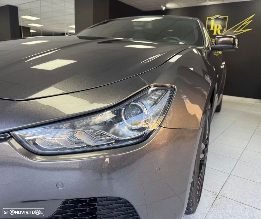 Maserati Ghibli 3.0 V6 - 12