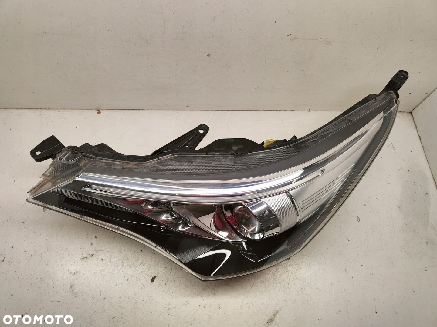 TOYOTA AVENSIS T27 T29 LIFT SOCZEWKA Z LED LAMPA LEWY PRZÓD - 3