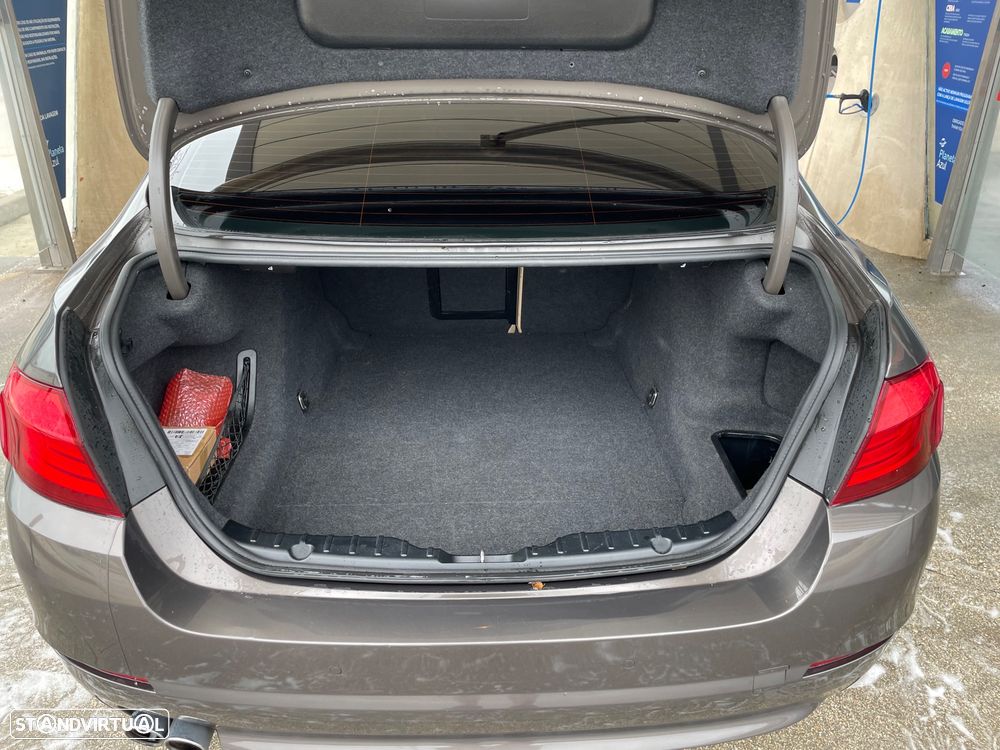 BMW 520 d Aut. Luxury Line - 7