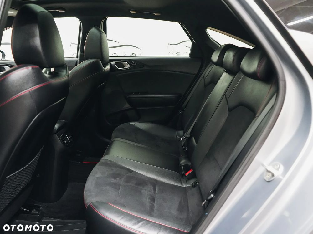 Kia ProCeed 1.6 T-GDI DCT7 OPF GT - 31