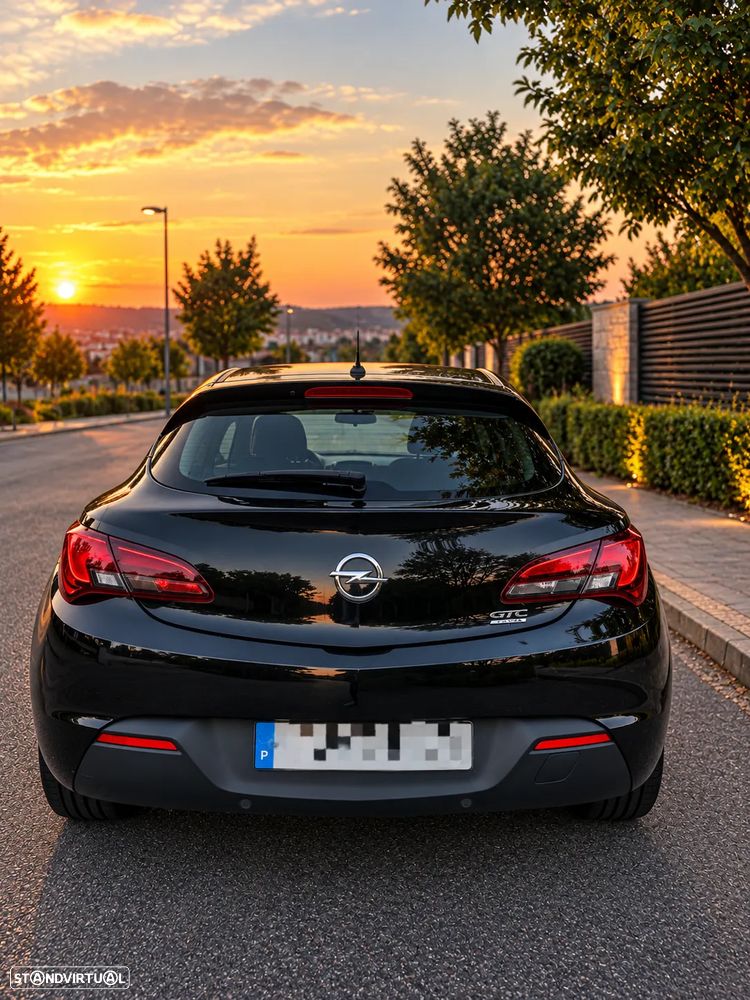 Opel Astra Gtc 2012 photo 3