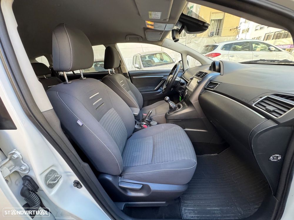 Toyota Verso 1.6 D-4D Exclusive+GPS - 13