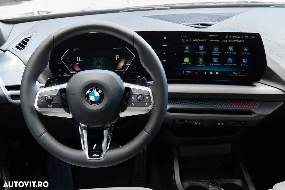 BMW Seria 1 120 AT MHEV - 8
