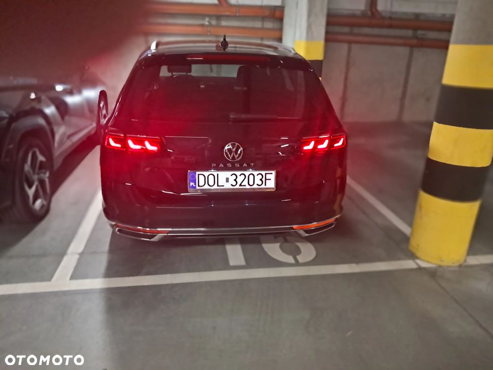 Volkswagen Passat Variant 2.0 TDI SCR DSG Business - 16