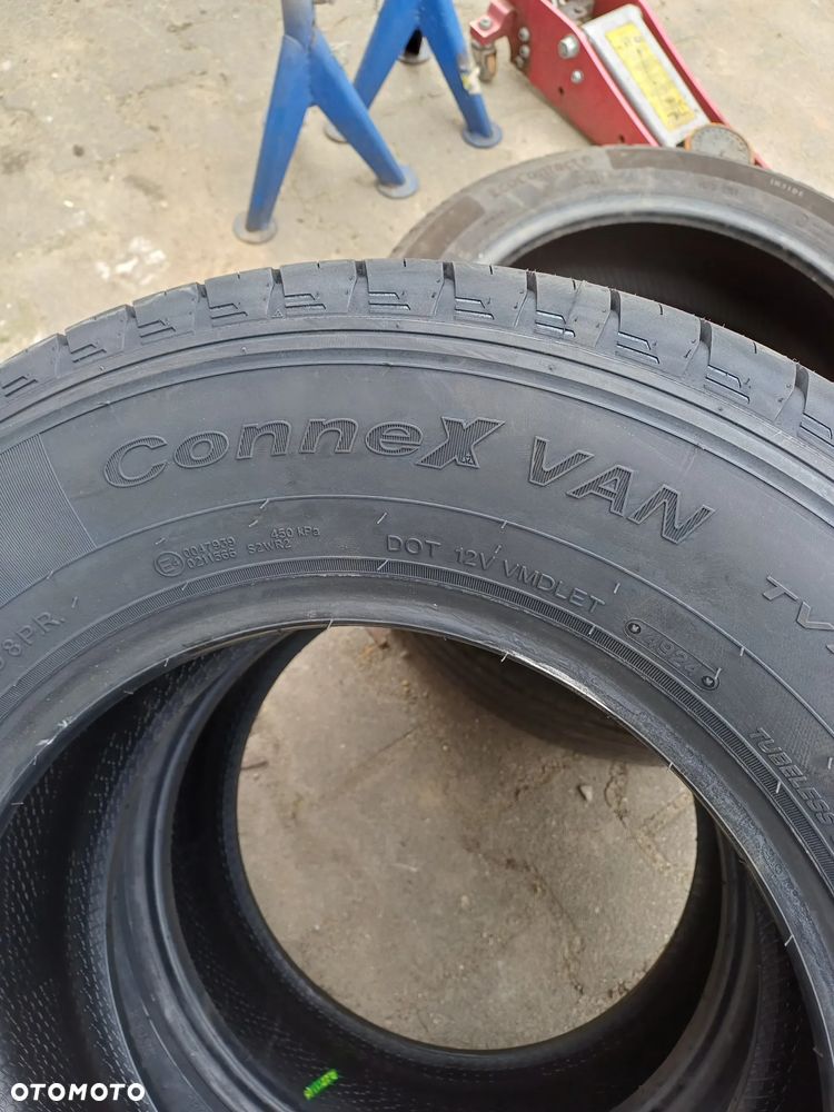 Opony Triangle ConneXVAN 225/70/15c 22565/16c - 3