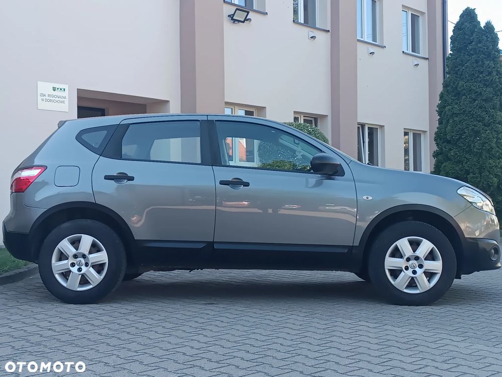Nissan Qashqai 1.6 Visia - 11