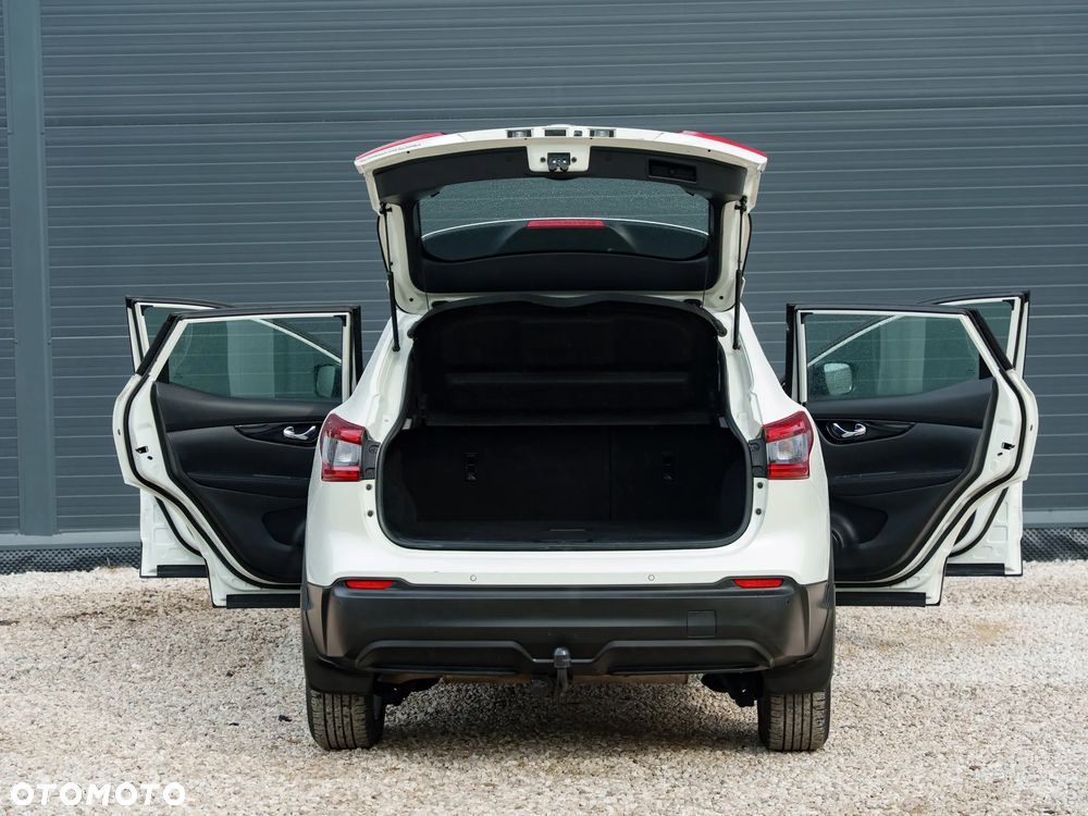 Nissan Qashqai 1.6 dCi Xtronic TEKNA+ - 14