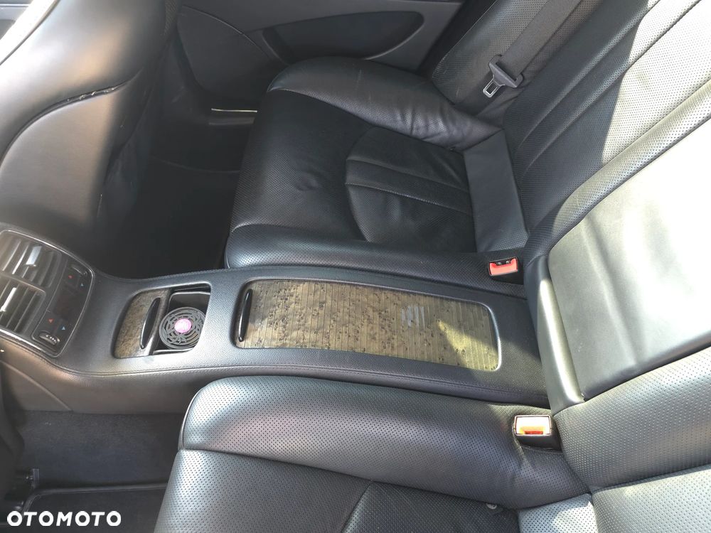 Mercedes-Benz CLS 350 CGI - 38