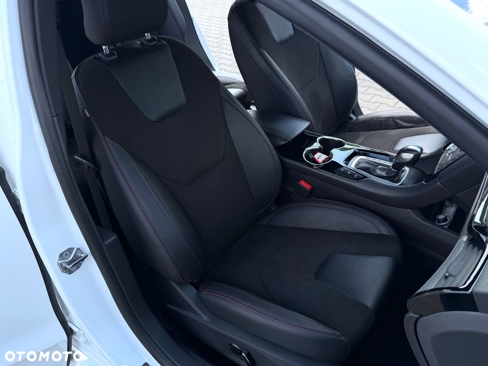 Ford Mondeo - 23