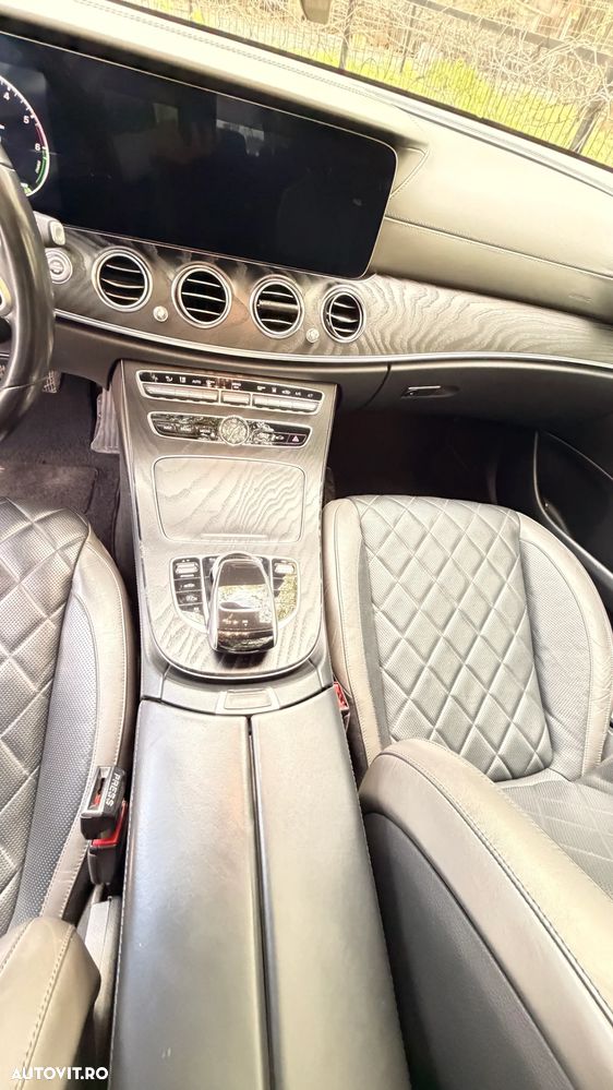 Mercedes-Benz E 300 de 9G-TRONIC - 9