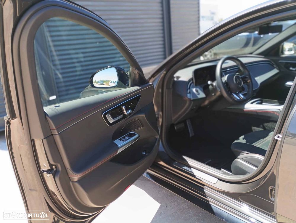 Mercedes-Benz E 53 AMG Hybrid 4Matic+ - 4
