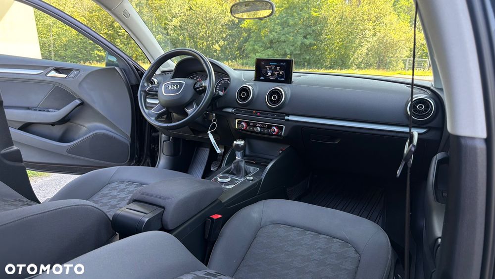 Audi A3 Sportback 1.4 TFSI Ambiente - 15