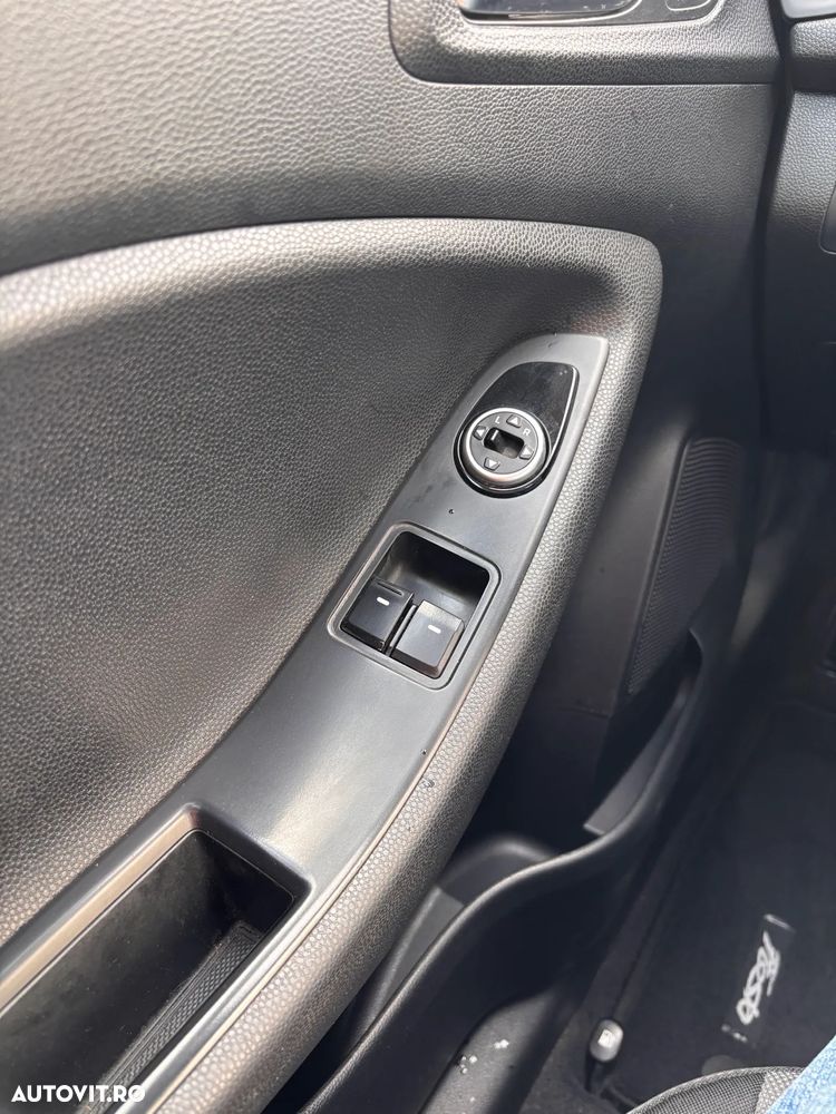 Hyundai i20 - 13