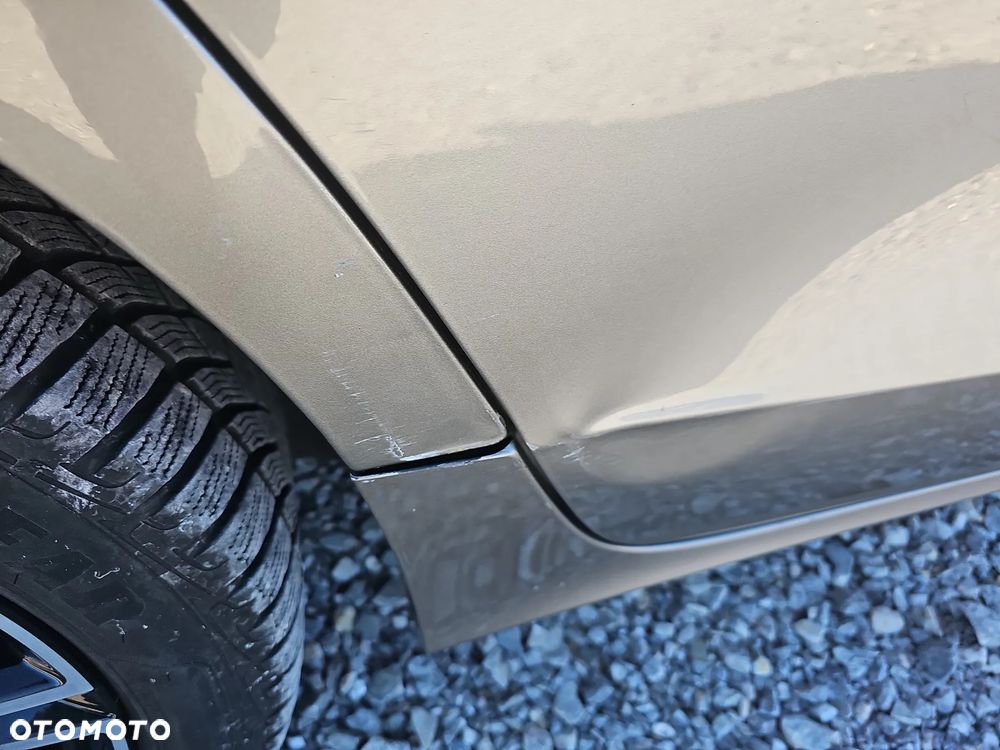 Volvo V60 D4 Momentum - 34