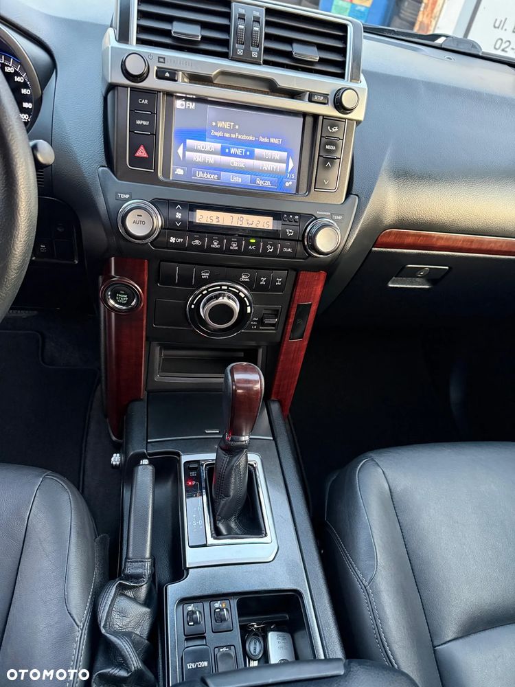 Toyota Land Cruiser LC 4.0 V6 Invincible - 13